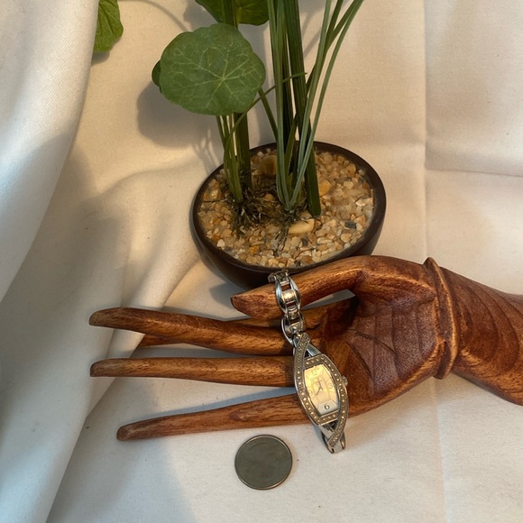 💕🦖Vintage Rhinestone Fossil Watch🦖💕 - Picture 1 of 8